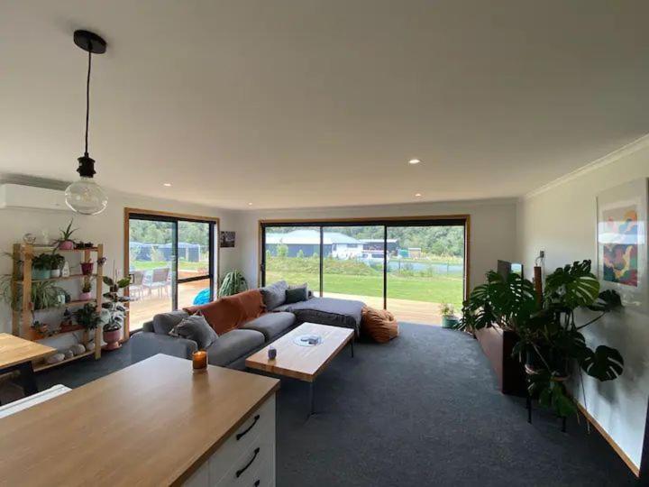 Enchanted Retreat In Greymouth Shared With Host Екстер'єр фото